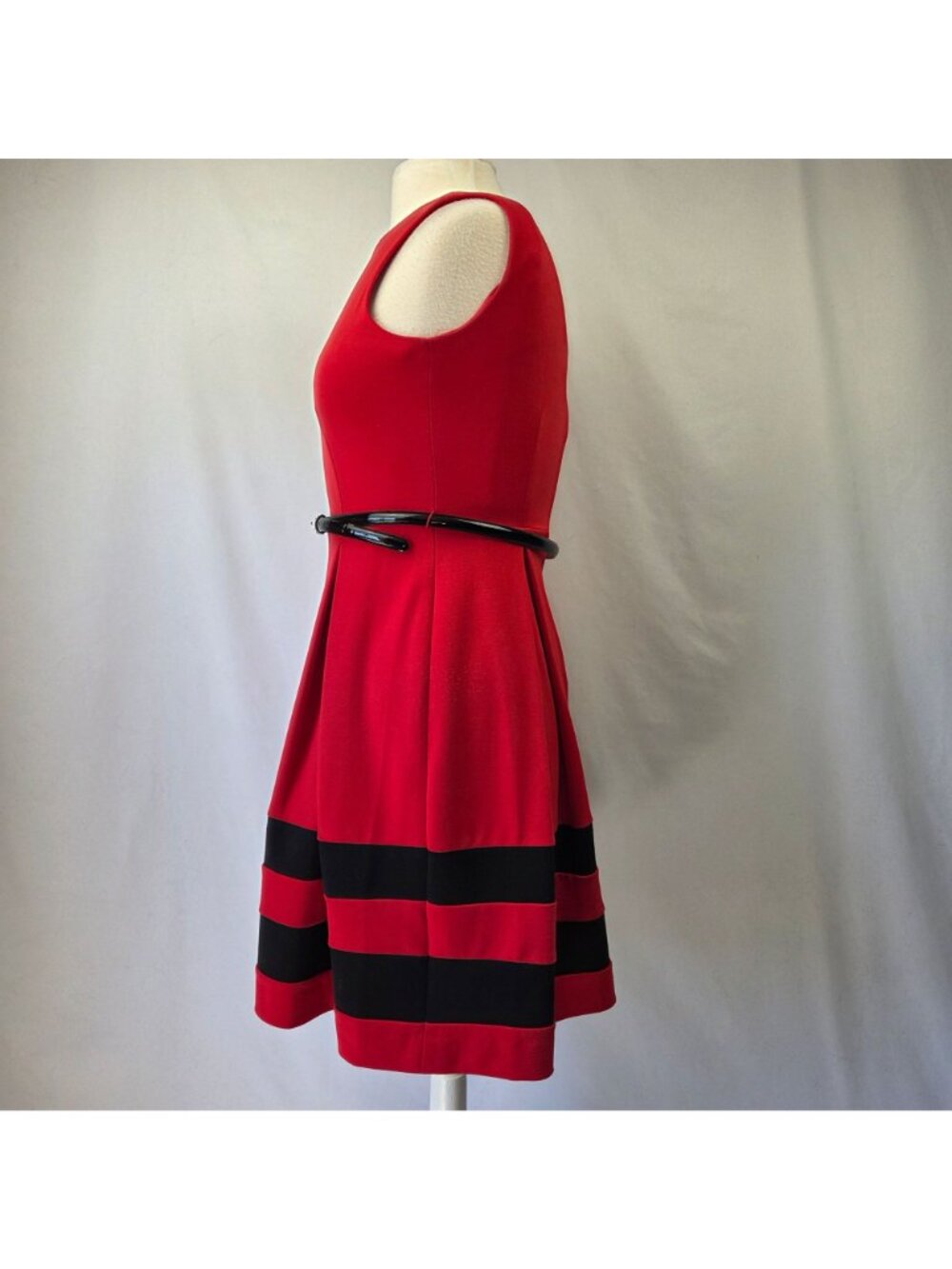 Calvin Klein Red & Black Striped Sleeveless A-Line Dress With Belt Size 4P - Picture 9 of 14